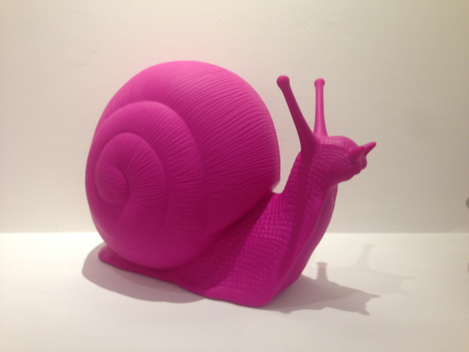 CHIOCCIOLA FUXIA picc. dell'artista Cracking Art Group