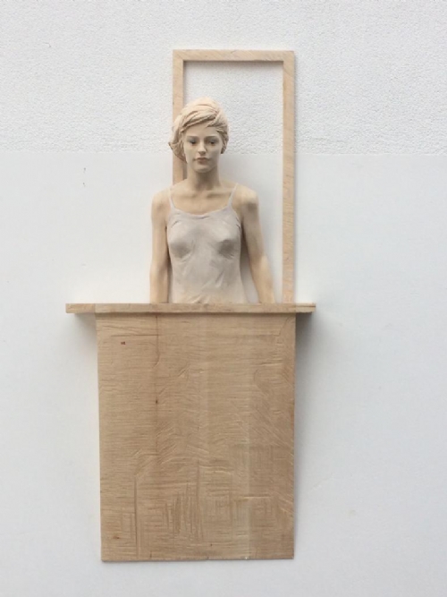 CLARA AFFACCIATA ALLA FINESTRA by Leo Ferdinando Demetz