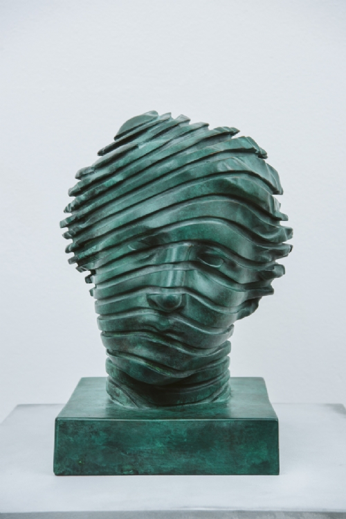 HEAD OF APHRODITE  - BRONZE di Andrea Crespi