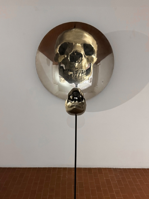 A VERY DUTCH GHOST by Louis Pratt & Nico Pietroni