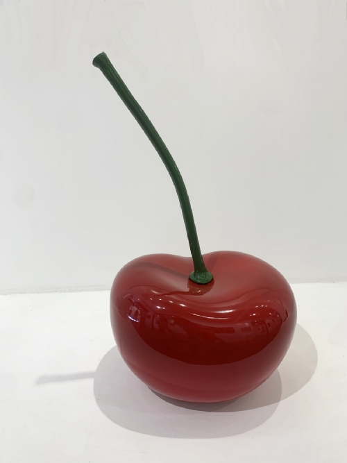 UNA TIRA L’ALTRA (CILIEGIONA rossa gambo verde) by Giorgio Laveri UNA TIRA L’ALTRA (CILIEGIONA rossa gambo verde) by Giorgio Laveri