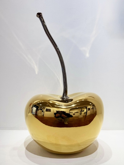 UNA TIRA L’ALTRA (CILIEGIONA oro gambo platino) by Giorgio Laveri